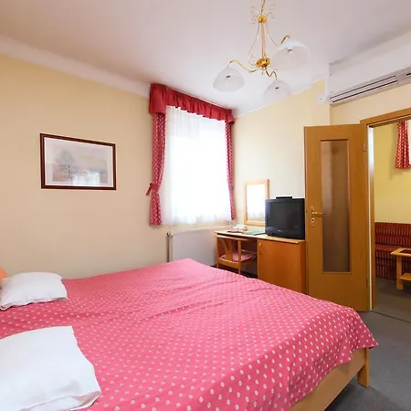 Otel Blaha Lujza 3*