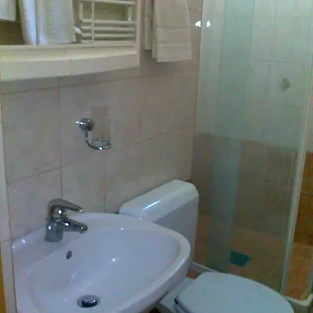 ホテル Blaha Lujza 3*