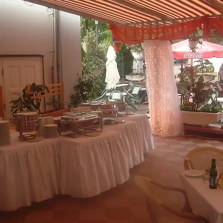Blaha Lujza Hotel