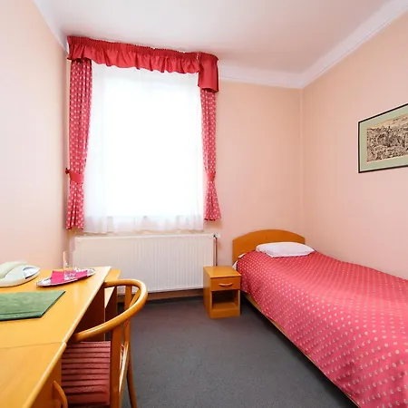 Blaha Lujza 블로톤퓌레드