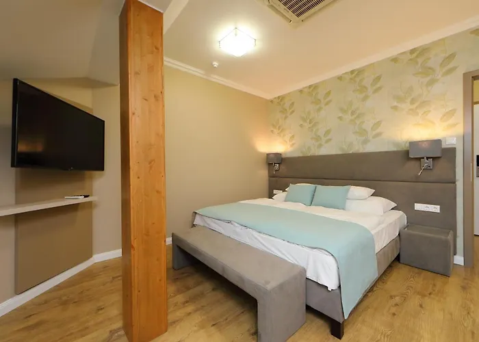 Blaha Lujza Hotel 3*